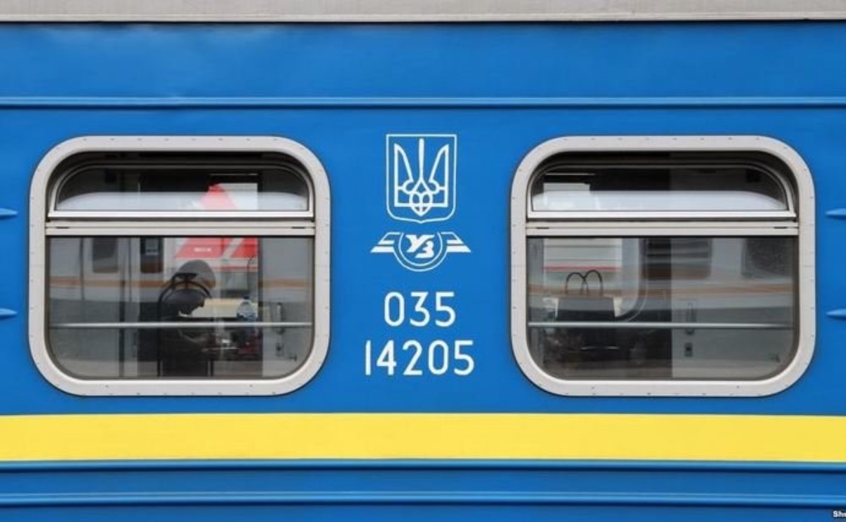 Пассажиры поезда подняли бунт и остановили состав в Тернополе