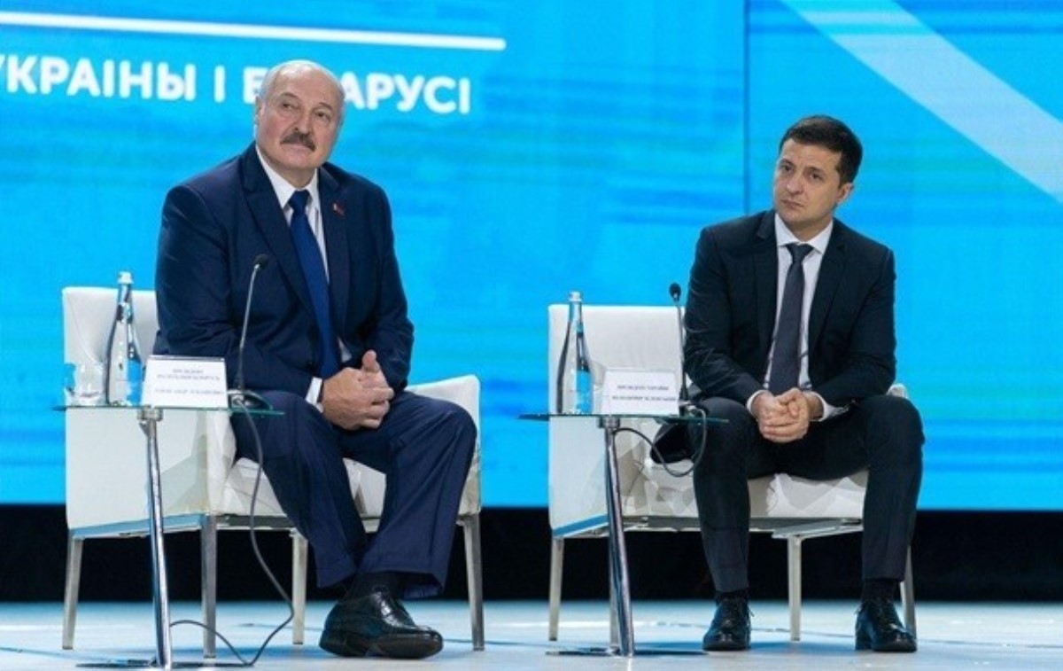 Зеленский пообщался с Лукашенко из-за задержанных под Минском боевиков
