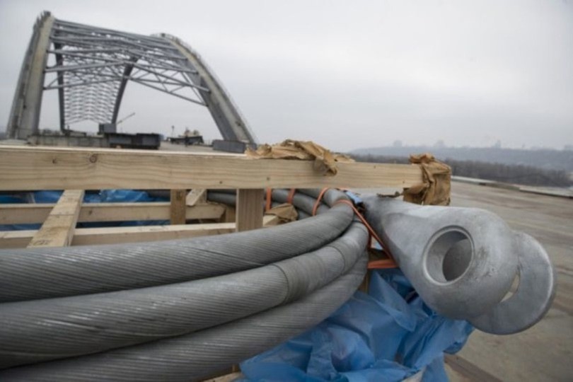 "Кража" на строительстве Подольского моста: скандал получил продолжение