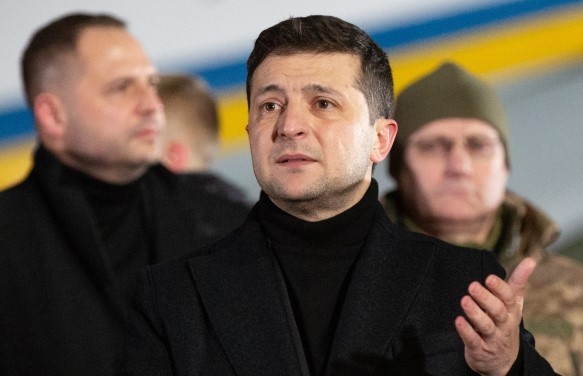 У Зеленского сообщили, сколько денег необходимо на восстановление Донбасса