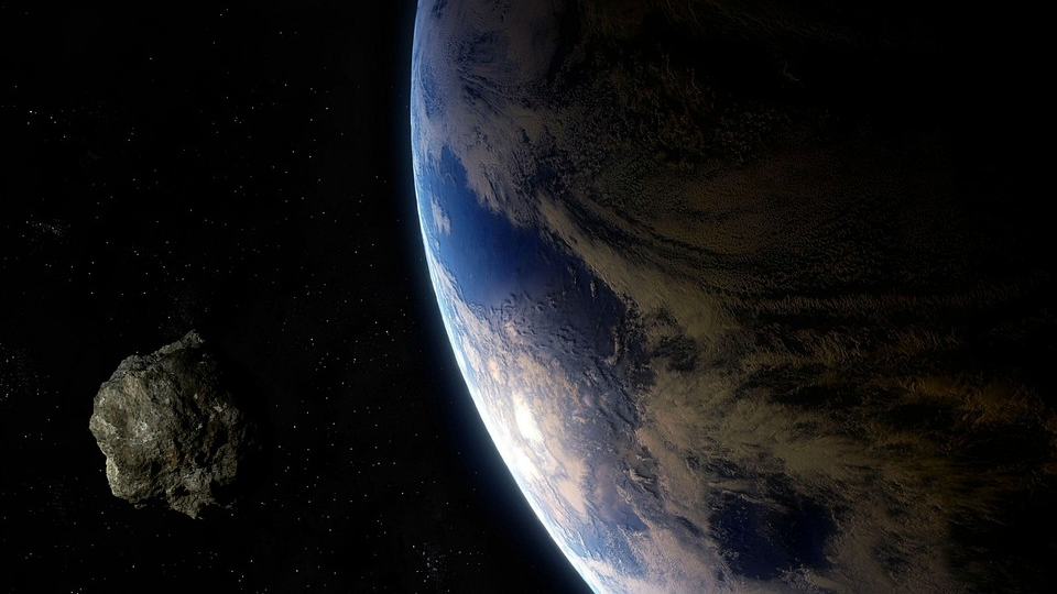К Земле летит большой астероид: НАСА просчитало риски