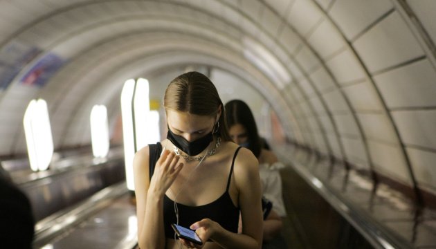В Украине цвета карантинных зон будут определять по-новому