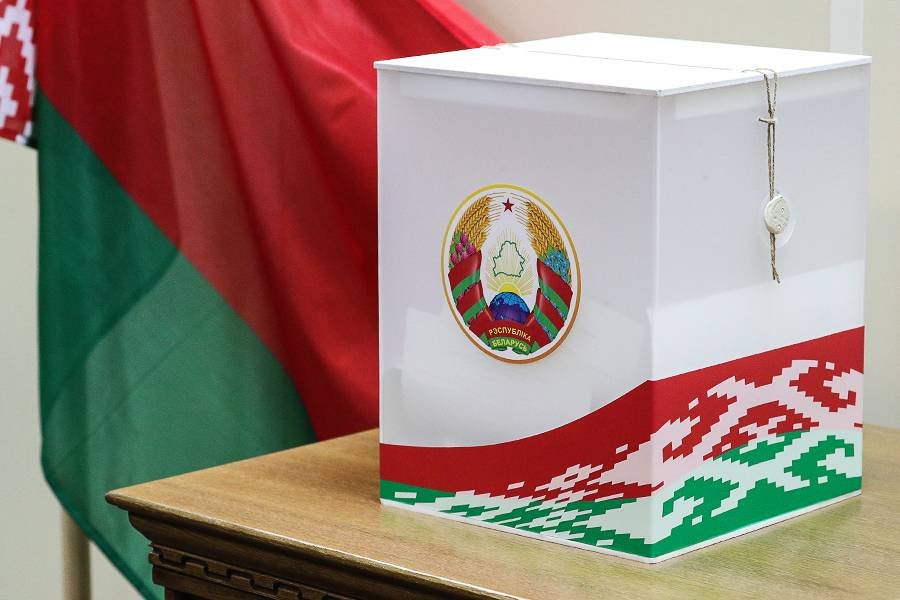 Оппозиция решила добиваться проведения новых президентских выборов в Беларуси