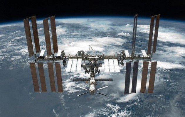 Утечка воздуха на МКС: космонавты перешли в российский модуль