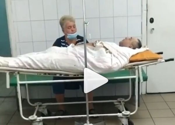 В Запорожье мужчина умер в больнице, за пять часов не дождавшись помощи