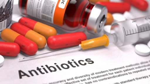 Использование антибиотиков при лечении COVID-19: ученые озабочены проблемой