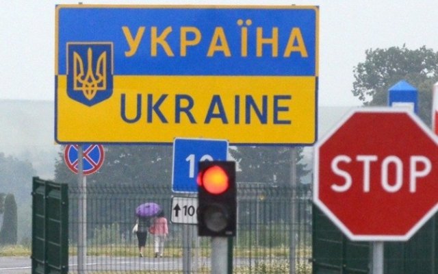 В Кабмине объяснили, почему спешно закрыли въезд в Украину для иностранцев