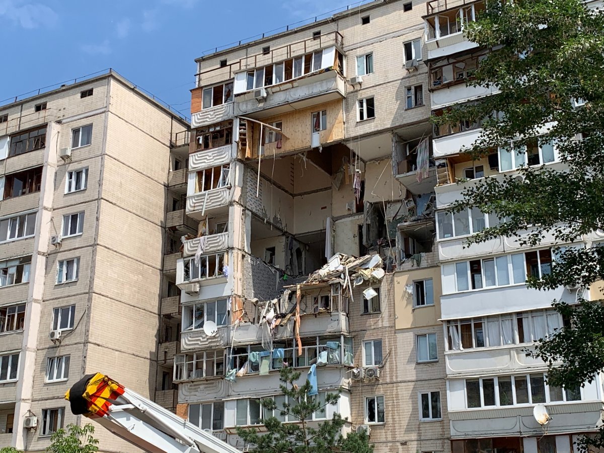 Хозяйке разрушенной взрывом газа квартиры на Позняках прислали счет за коммуналку