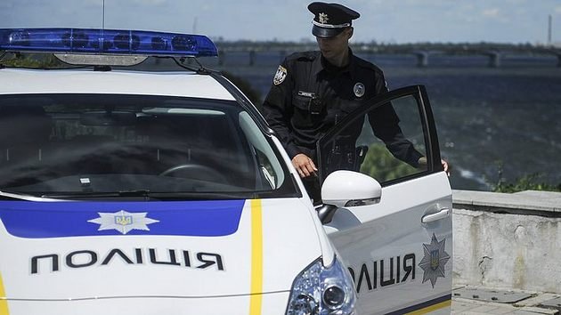 Стала известна зарплата полицейские в Украине, Беларуси и России