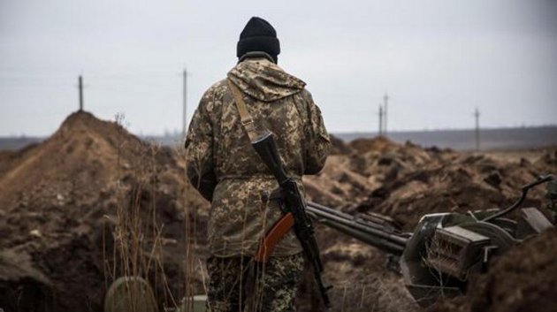 Бойцов уже вывели, траншеи закапывают: Украина отступила перед угрозами Пушилина