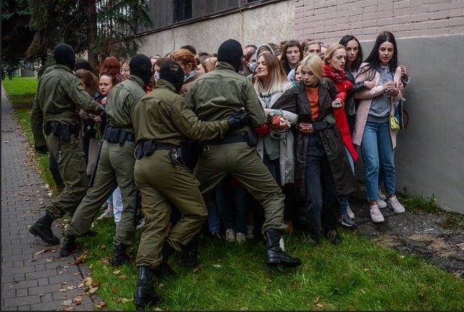 Минск, женский протест