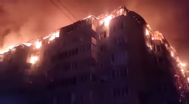 Свадебный салют спровоцировал мощный пожар: сгорели 88 квартир многоэтажки