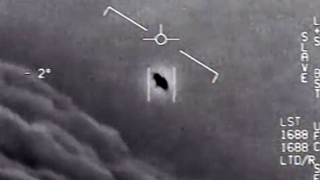 Экс-пилот ВМС США рассказал, как повстречался с НЛО