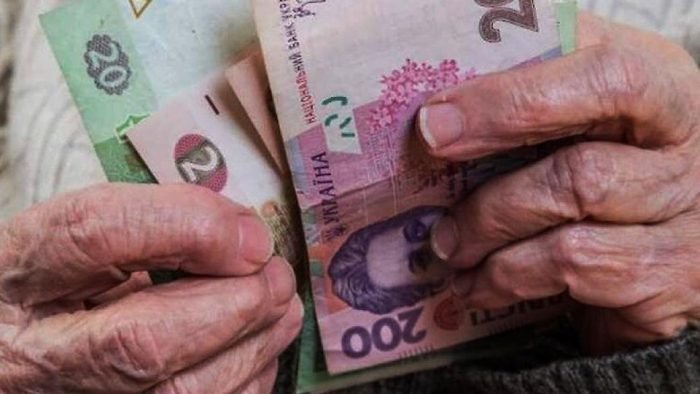 Повышение пенсий в 2021 году: в Минсоце показали календарь