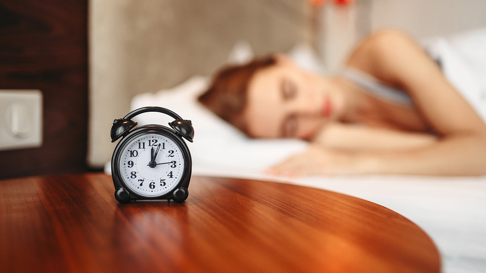Медики назвали самое опасное время для отхода ко сну