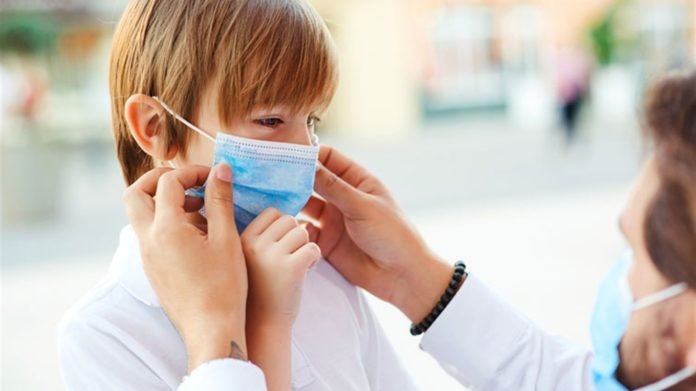 Закрытие школ в Украине: когда всех снова переведут на дистанционное обучение