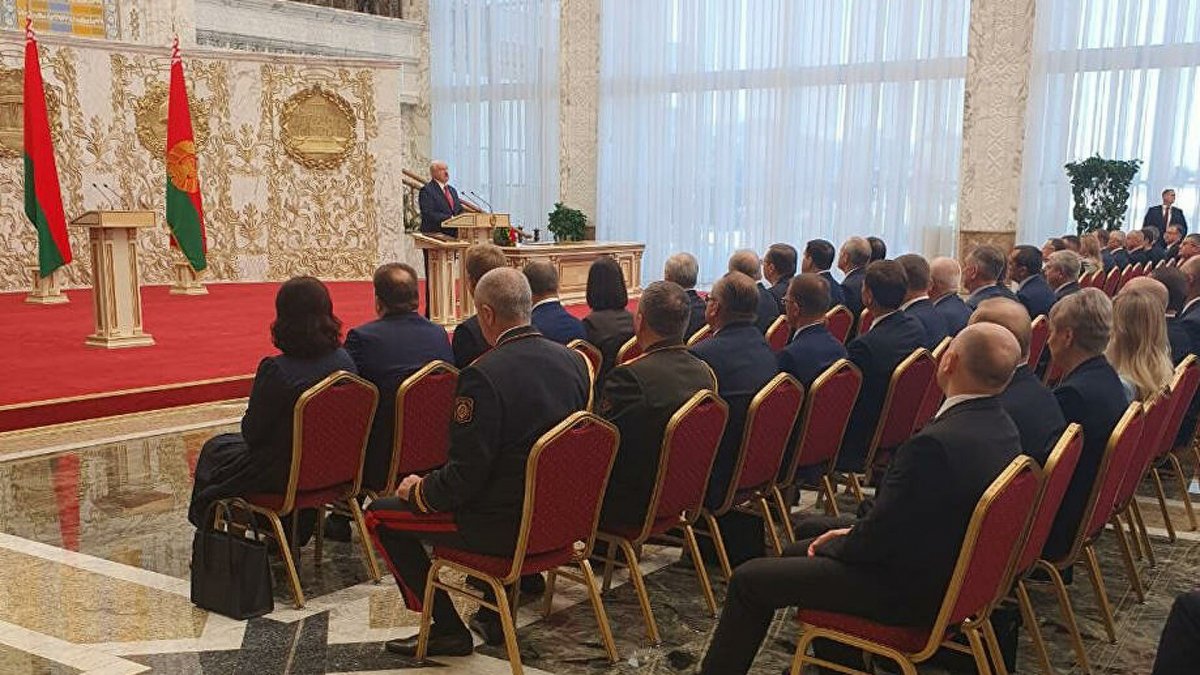Киев решил не признавать Лукашенко легитимным президентом