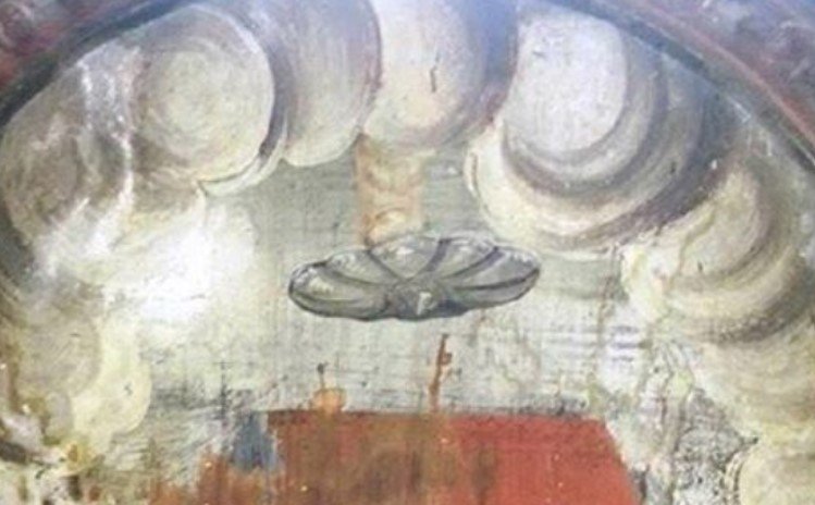 Обнаружена старинная фреска, на которой НЛО завис над церковью