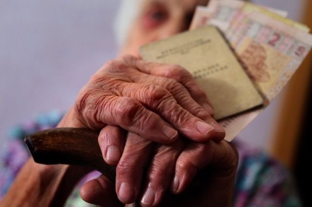 Повышение пенсий в Украине: когда и как увеличат выплаты