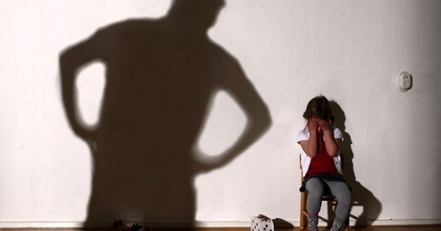 Под Киевом отец изнасиловал 7-летнего сына