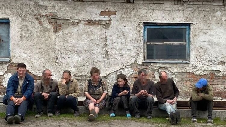 Под Харьковом фермеры держали в рабстве 9 человек