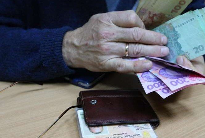 Получать по две пенсии: какую реформу задумали в Минсоце