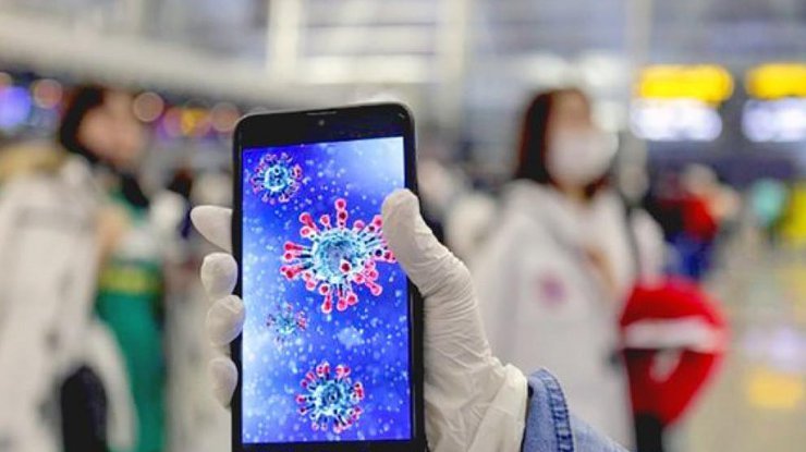 Выяснилось, сколько времени «выживает» коронавирус на экране смартфона