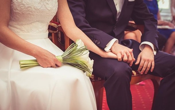 Социологи вычислили идеальный возраст для счастливого брака