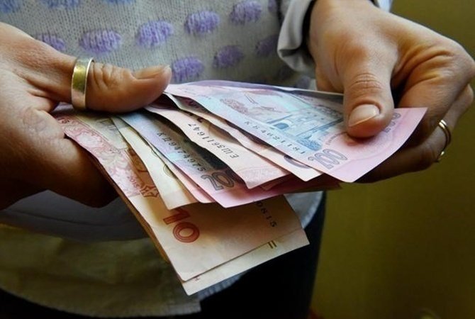 Озвучен размер зарплат преподавателей профобразования в Украине