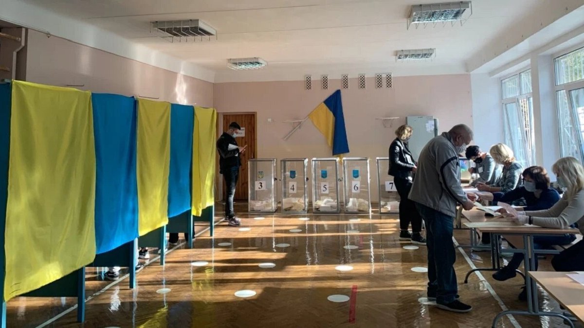 Местные выборы: эксперты объяснили, почему избиратели проигнорировали голосование