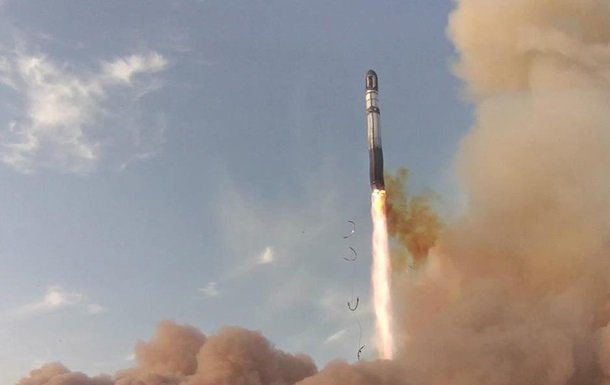 Зеленский поставил задачу за 3 года создать ракету-носитель для освоения космоса