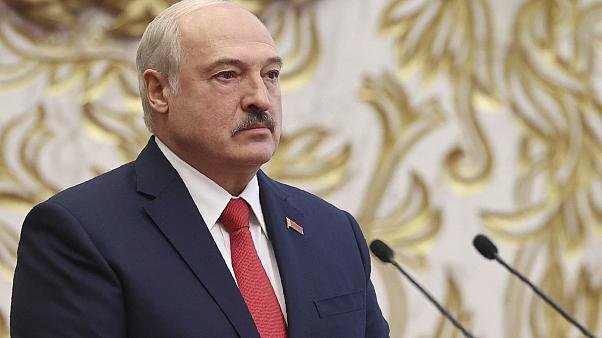Лукашенко обвинил Дуду в фальсификации польских выборов