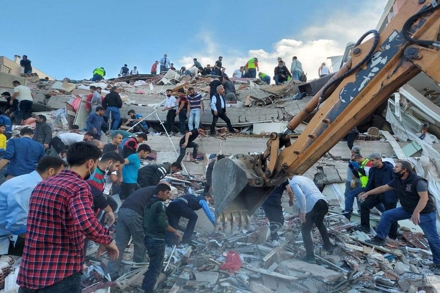 В Турции резко выросло количество жертв и пострадавших от землетрясения