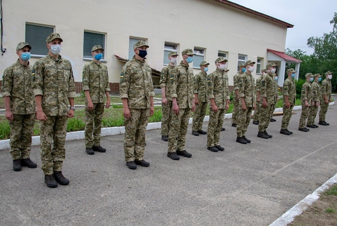 Рада отсрочила призыв в армию для некоторых украинцев