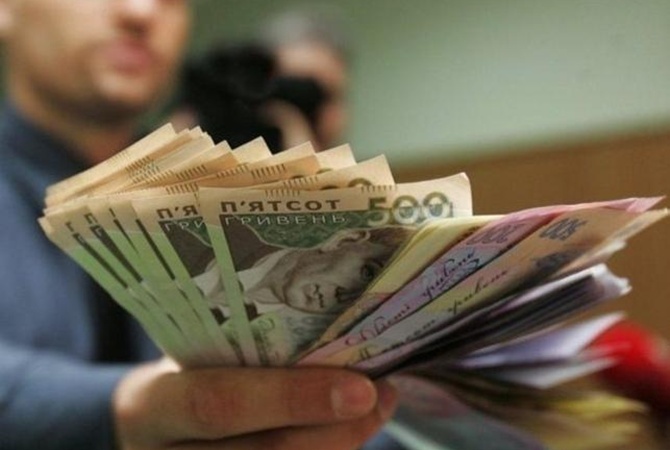 Украинцам компенсируют задержки зарплат и пенсий – детали
