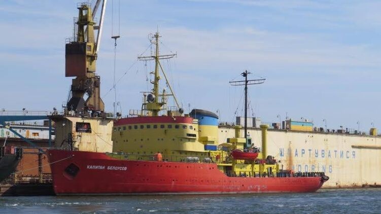 В Мариуполе отремонтировали единственный украинский ледокол "Капитан Белоусов"