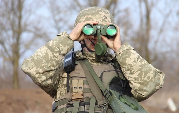 На Донбассе не прекращаются обстрелы, ранен военный