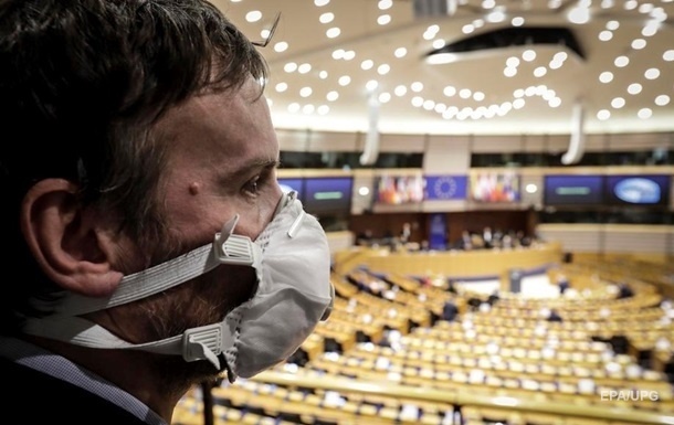 В Европарламенте диагностированы сотни случаев COVID-19