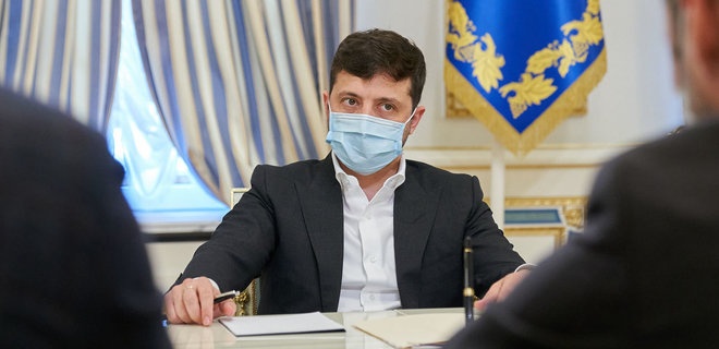 "Не изолировался от работы": Зеленский обратился к украинцам из Феофании