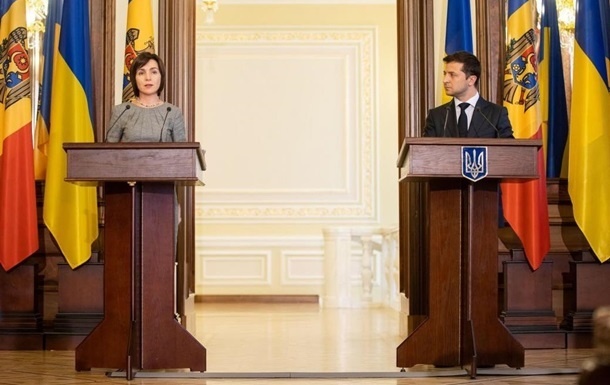 Зеленский поздравил Майю Санду с победой на выборах