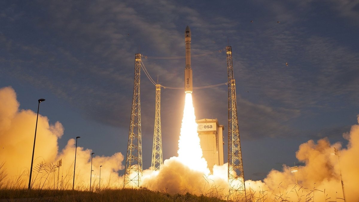 Запуск ракеты Vega не удался: Россия обвинила в провале украинский двигатель