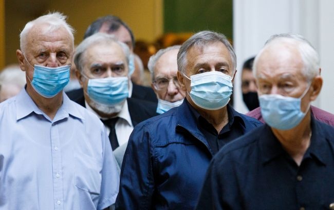 Большинство украинцев поддерживают введение штрафов за отсутствие маски