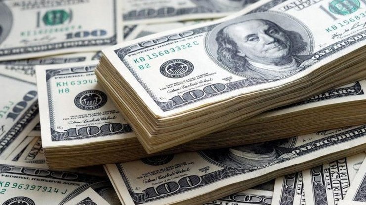 Доллар перестал быть самой часто используемой валютой в международных расчетах