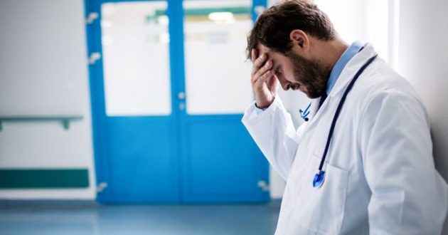 Как медикам платят ковидную компенсацию за болезнь и смерть: шокирующие цифры