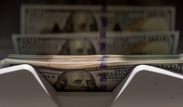 Курс доллара: сколько стоит валюта на межбанке