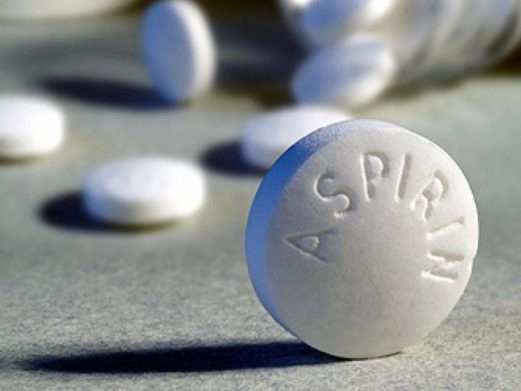Медики уверяют, что аспирин может снизить риск смерти при коронавирусе