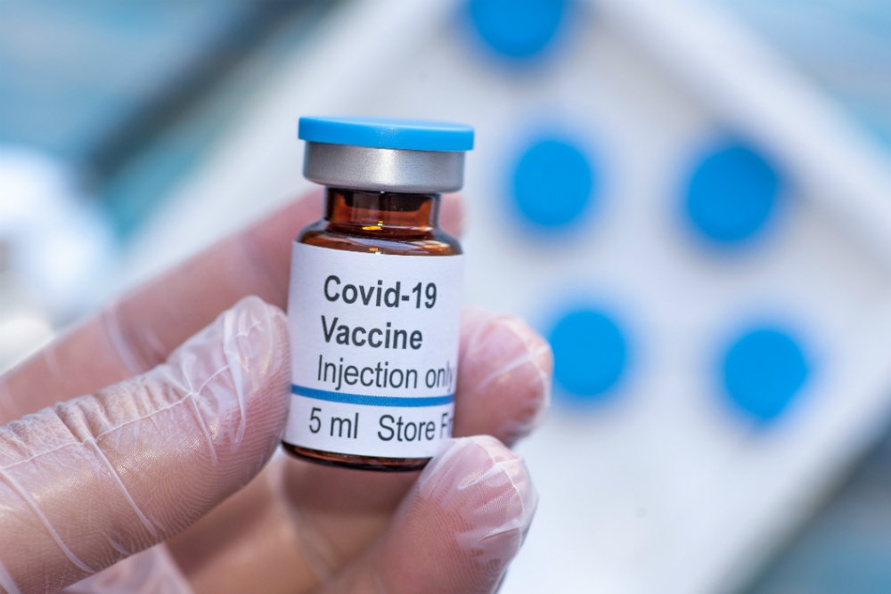 Вакцина против COVID-19: Степанов назвал сроки ее появления в Украине