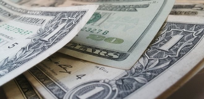 Курс доллара и евро: валюта вновь стала дорожать