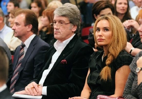 Дочь Виктора Ющенко наделала много шума  микрошортами с низкой посадкой
