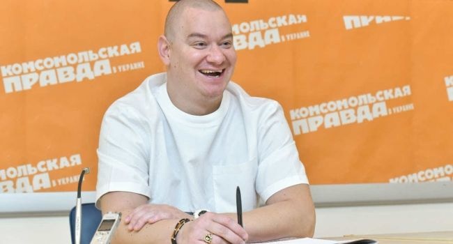 Евгений Кошевой впервые за 19 лет отрастил волосы